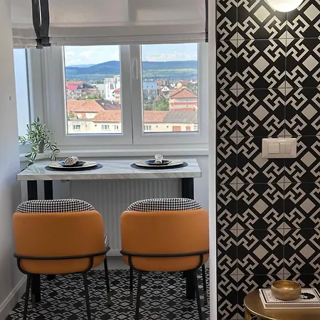 Luxury Black & White Alba Iulia