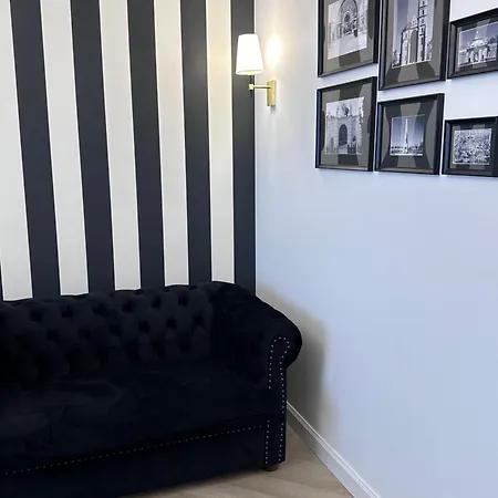 Luxury Black & White *